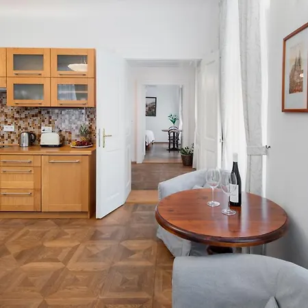 Apartment Empora