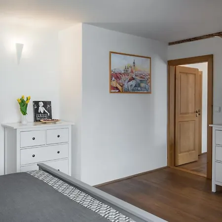 Apartment Empora *
