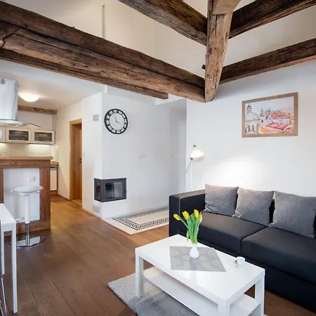 Apartment Empora *